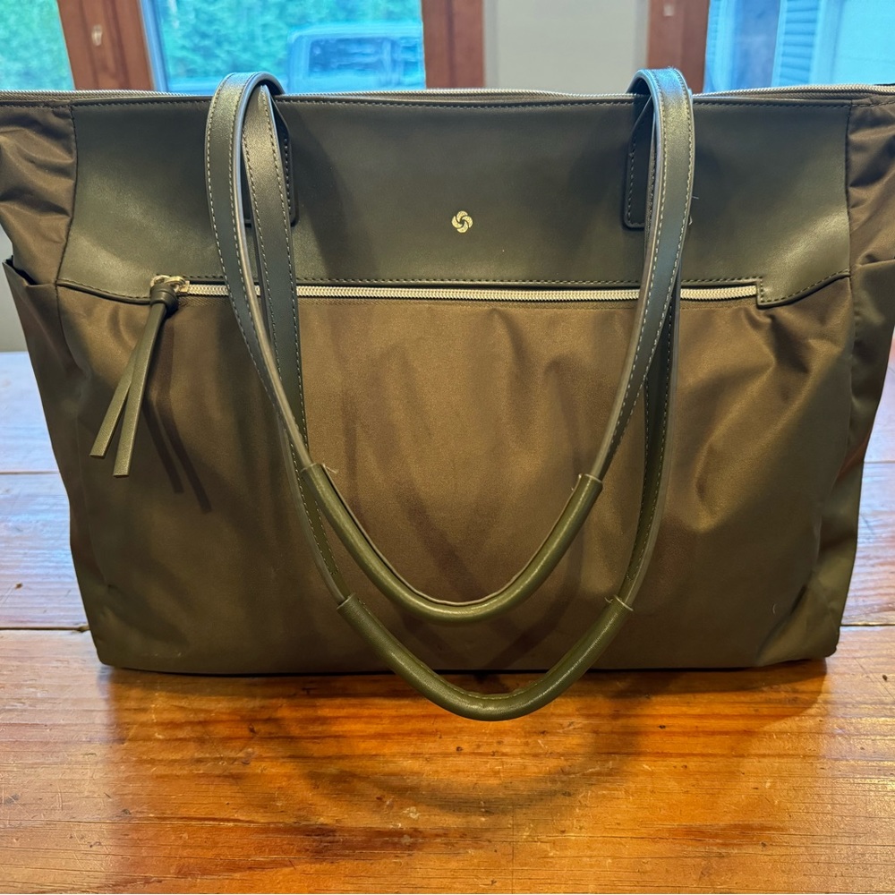 Samsonite Deluxe Carryall (Updated Listing)